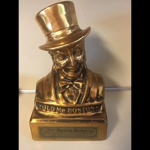 Vintage Old Mr. Boston liquor bottle